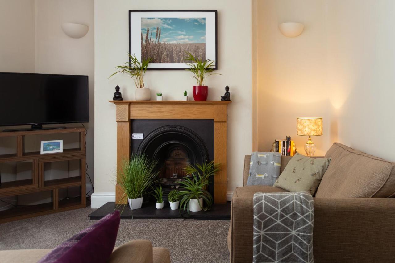 Lovely City Town House With Free Parking Sleeps 2 To 6 Guests York Extérieur photo