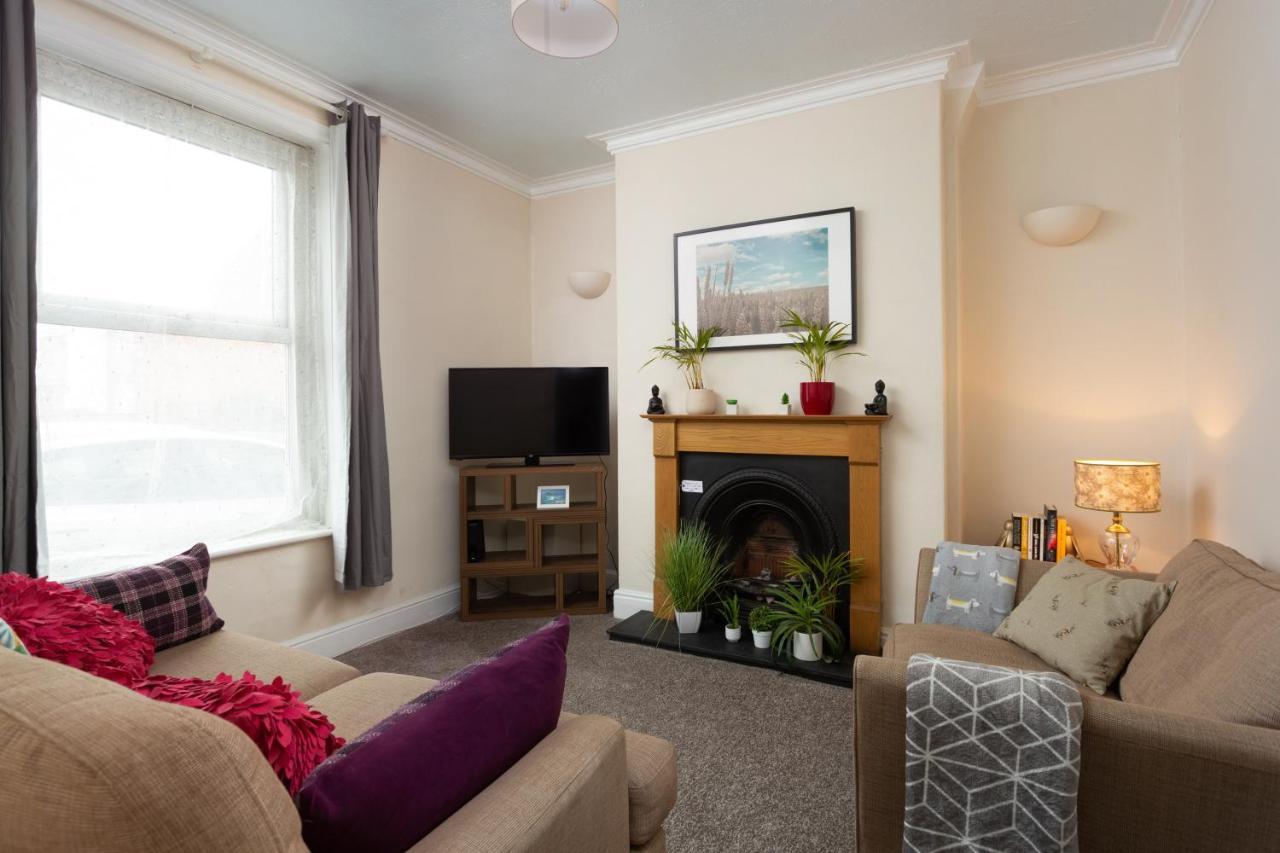 Lovely City Town House With Free Parking Sleeps 2 To 6 Guests York Extérieur photo
