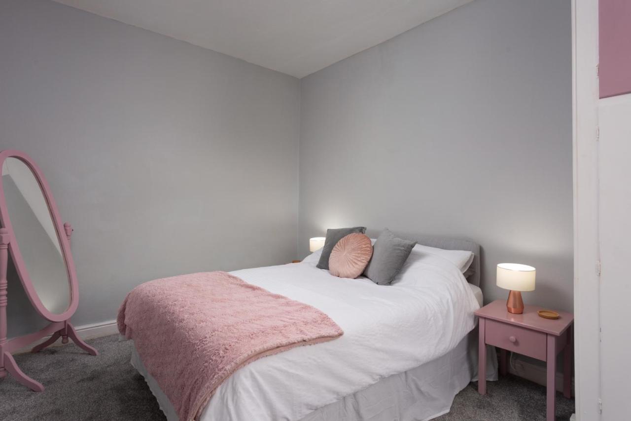 Lovely City Town House With Free Parking Sleeps 2 To 6 Guests York Extérieur photo